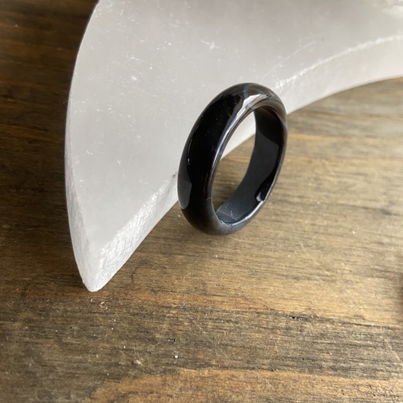 Black onyx carved ring band/colorful/fall vibes/bohemian - Picture 2 of 8